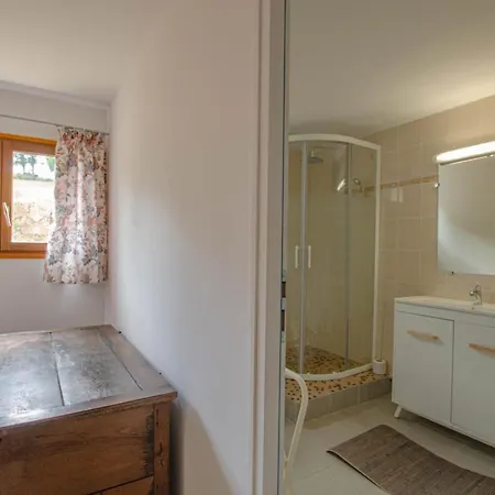 Le De La Cea בית נופש *